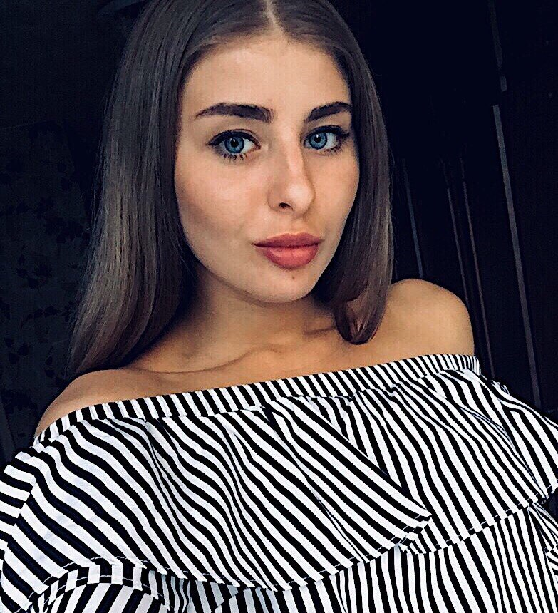 Алена привлекальеная девушка из Голубовки цена от 3500 руб