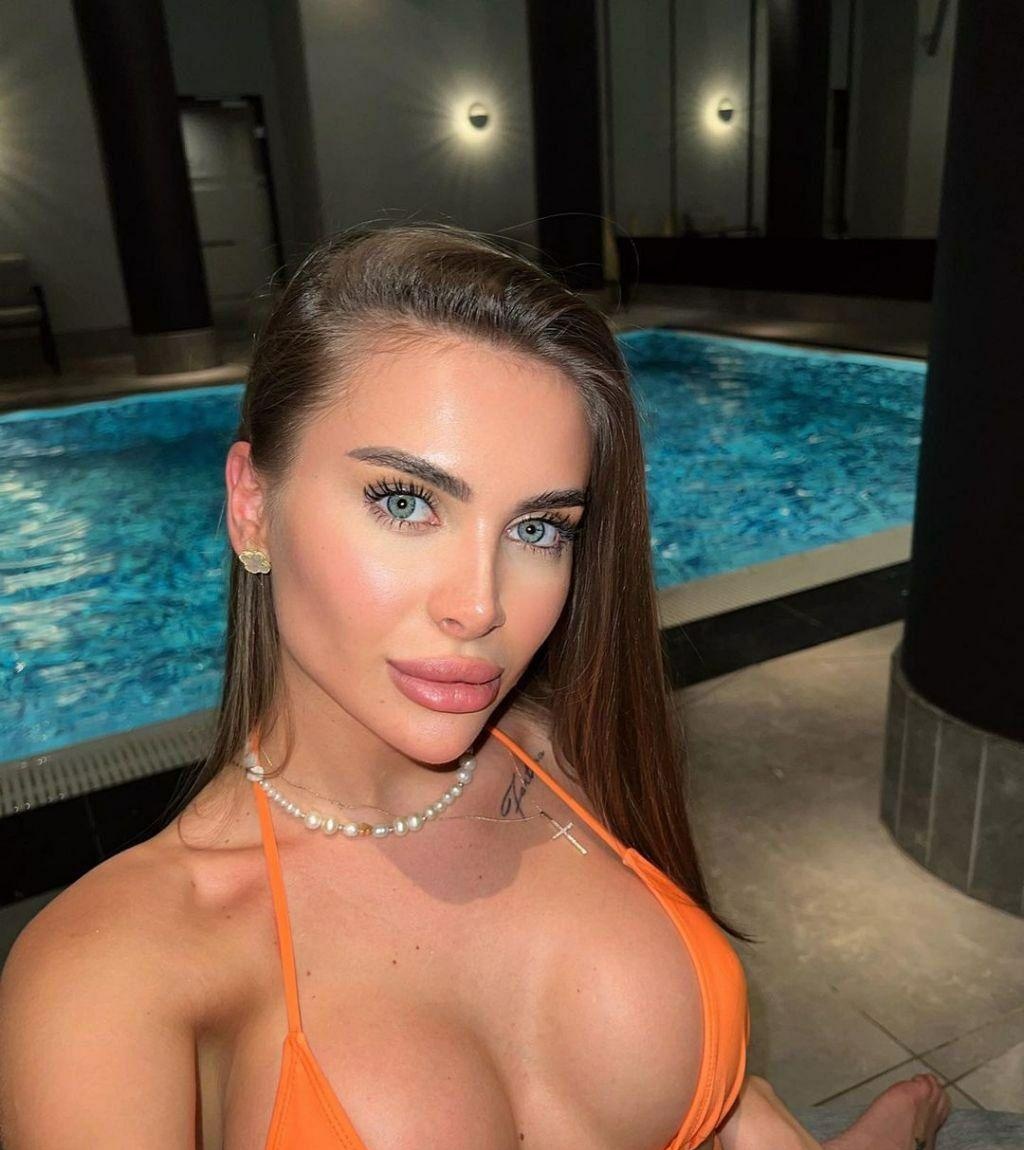 ЯНА привлекальеная девушка из Голубовки цена от 5000 руб