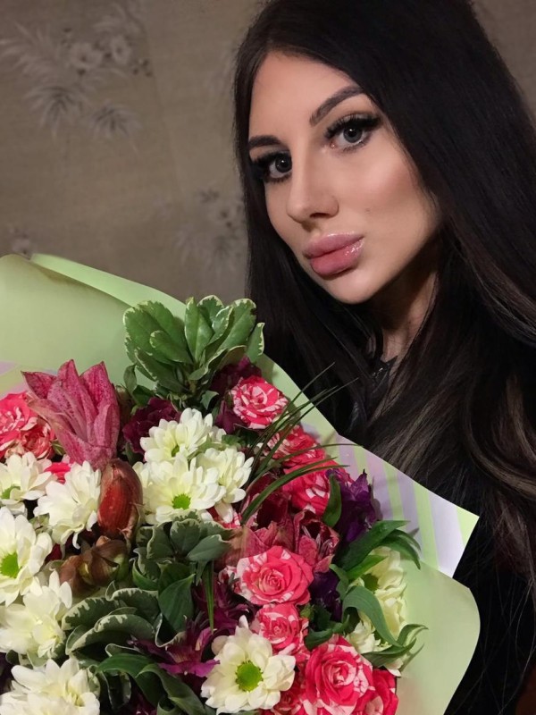 Ольга привлекательная девушка из Голубовки цена от 3500 руб