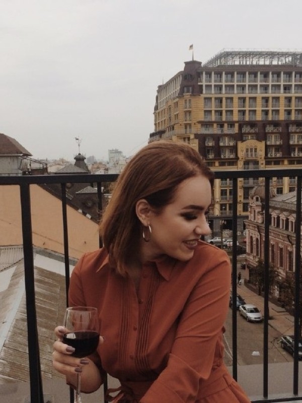 Ася привлекательная девушка из Голубовки цена от 3000 руб